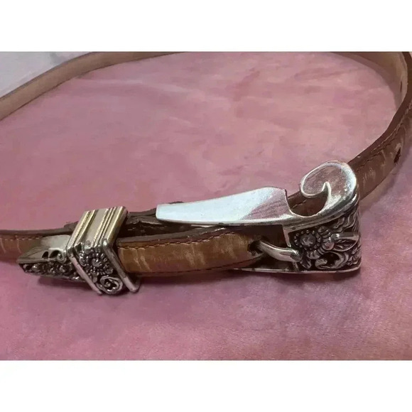 Brighton Belt Leather Western Style Floral Buckle Size L Light Brown/ Tan Skinny - Picture 3 of 5